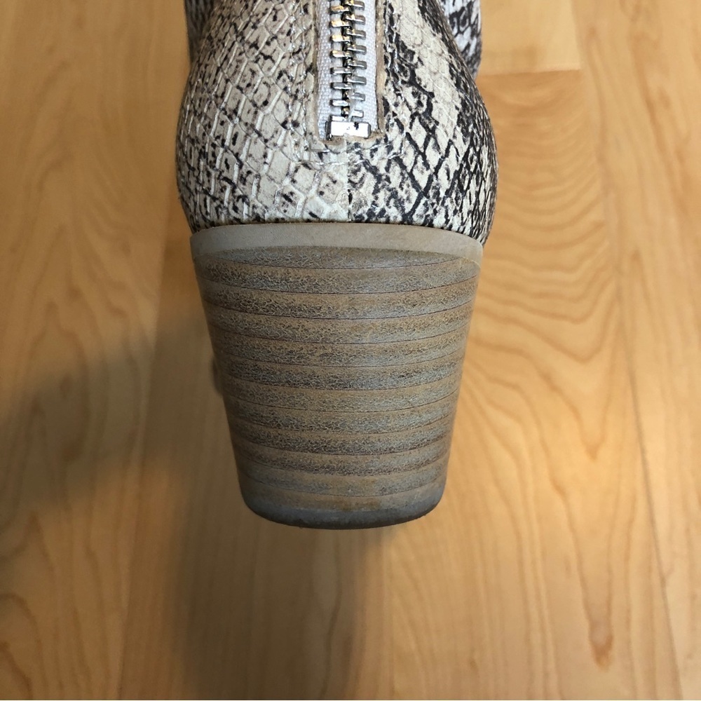 Dolce Vita Snake Print Ankle Boots - Picture 5 of 6